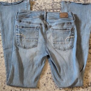 American Eagle Outfitters Light Blue Women's Boot Cut Jeans Lowrise Size 6 Long